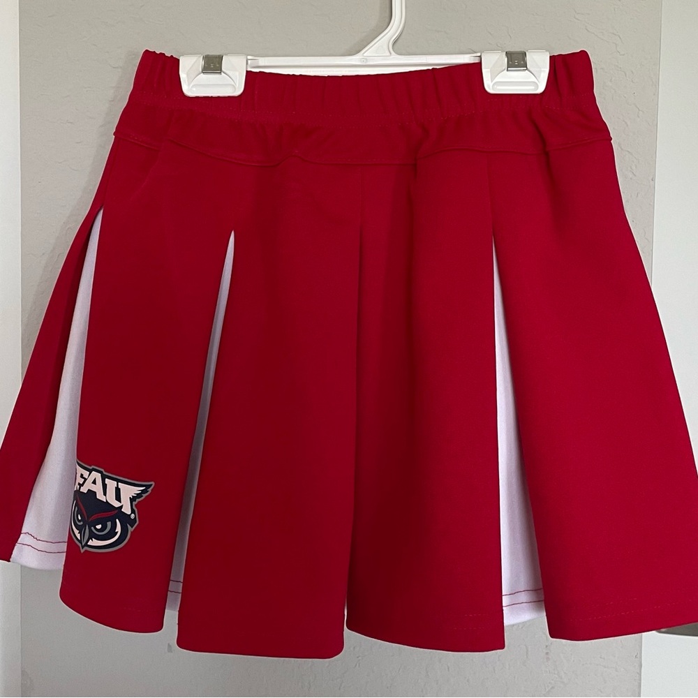 FAU logo tennis/sports skirt red and white tailgate wear